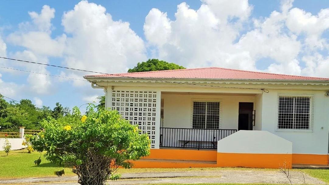 Kaz A Faup Villa Grand-Bourg  Exterior foto