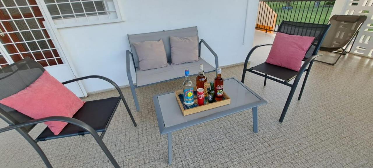 Kaz A Faup Villa Grand-Bourg  Exterior foto
